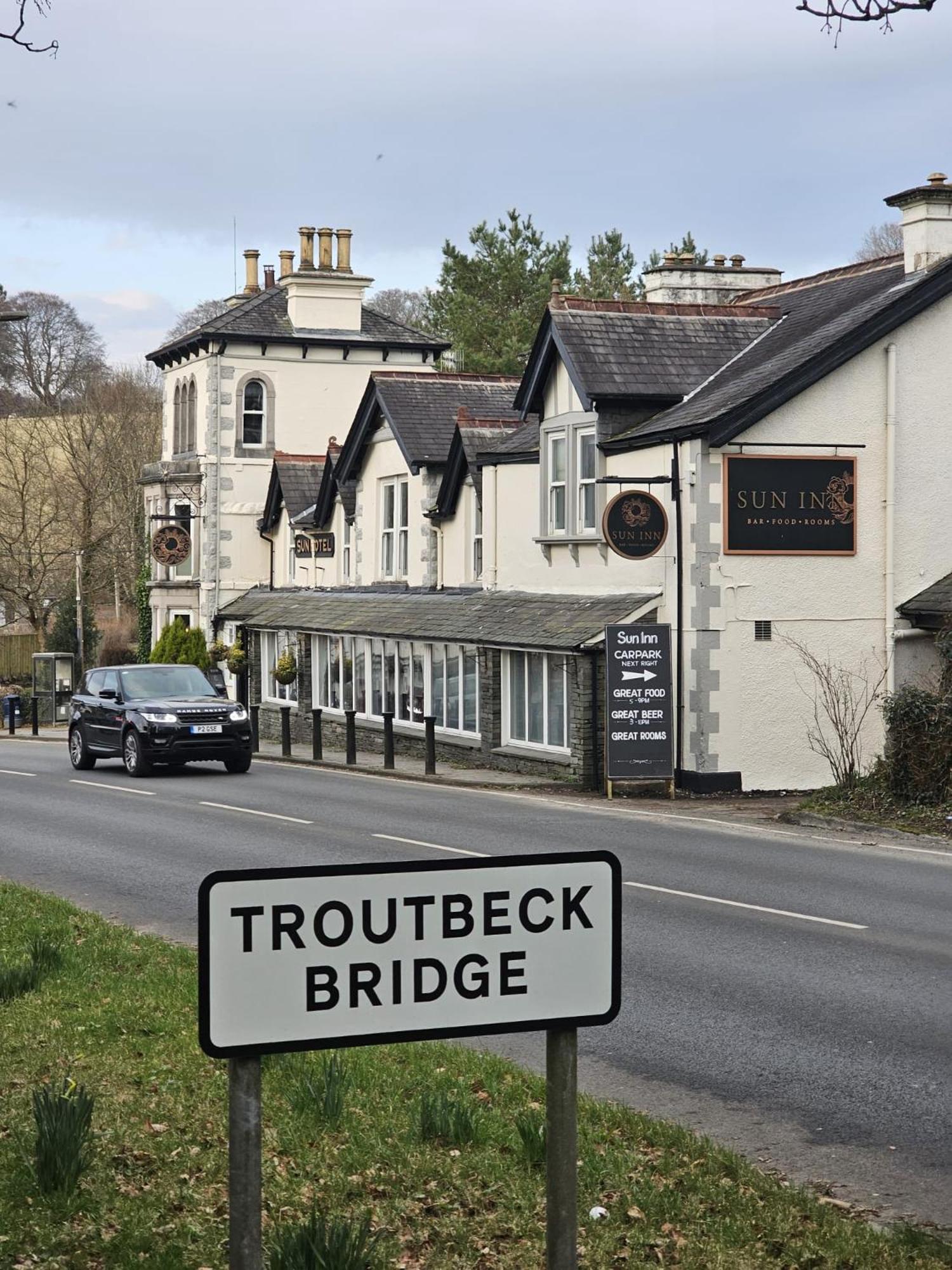 The Sun Inn Troutbeck Bridge Kültér fotó